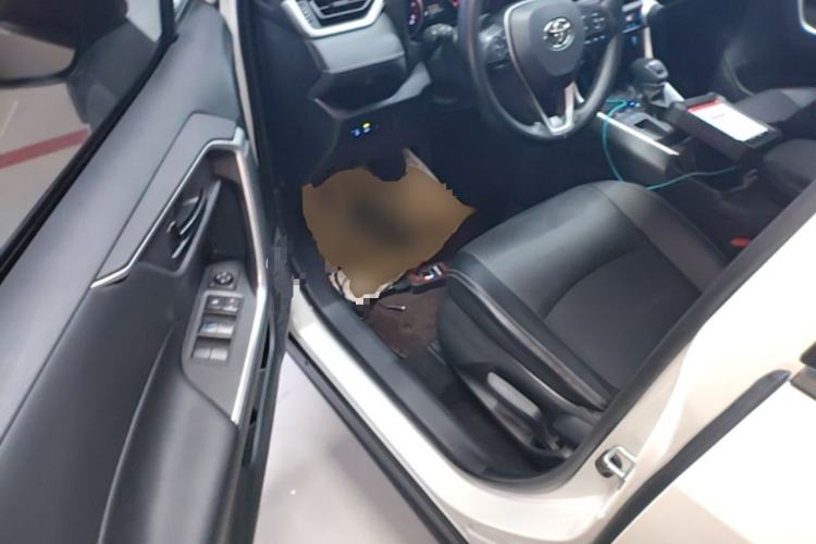 Used Toyota RAV4 2020 2.0L CVT Two-Wheel Drive Urban Edition Driver Seat
