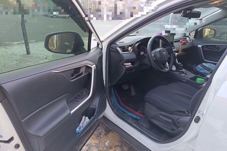 Used Toyota RAV4 2020 2.0L CVT Two-Wheel Drive Urban Edition Driver Seat