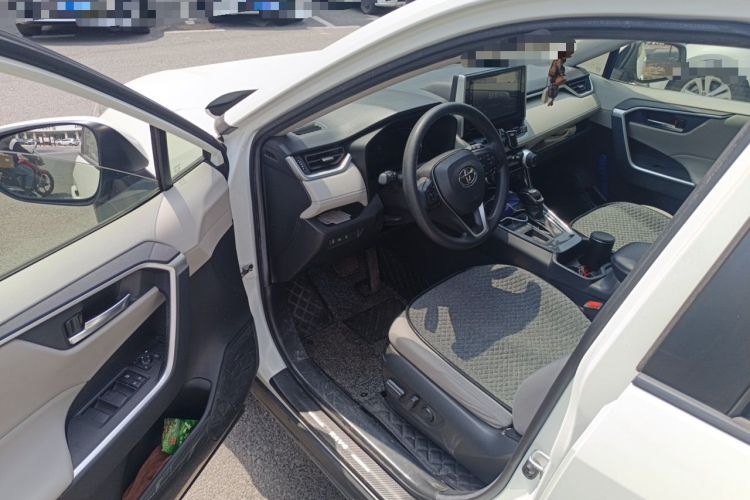 Used Toyota RAV4 2020 2.0L CVT Two-Wheel Drive Fashion Edition Driver Seat