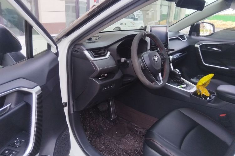 Used Toyota RAV4 2020 Dual-Engine 2.5L E-CVT Two-Wheel Drive Elite Edition Driver Seat