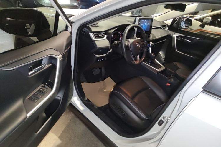 Used Toyota RAV4 2020 2.0L CVT Two-Wheel Drive Fashion PLUS Edition Driver Seat