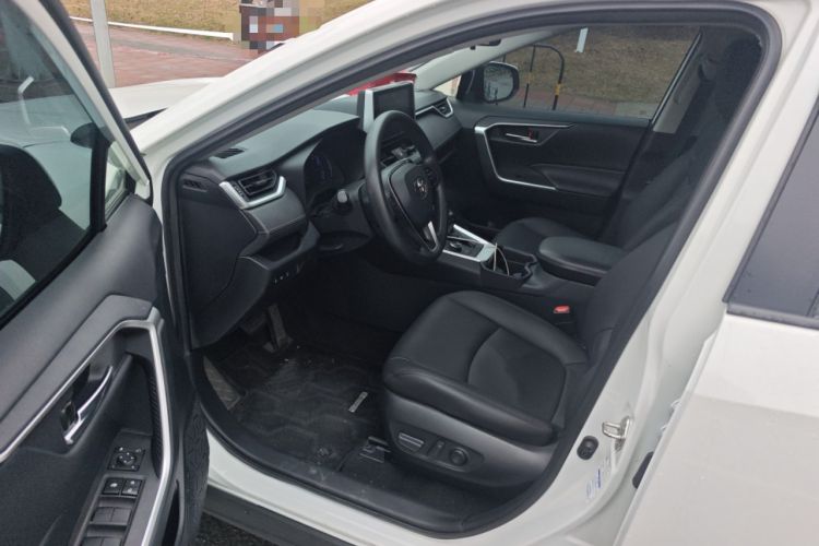 Used Toyota RAV4 2020 Dual-Engine 2.5L E-CVT Four-Wheel Drive Elite Edition Driver Seat