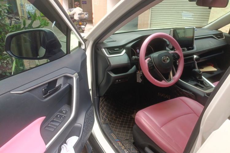Used Toyota RAV4 2020 2.0L CVT Two-Wheel Drive Urban Edition Driver Seat