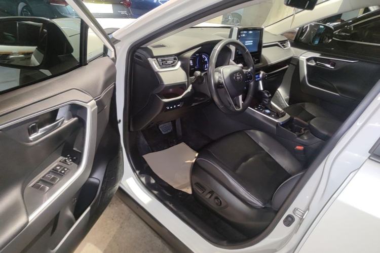 Used Toyota RAV4 2020 Dual-Motor 2.5L E-CVT Four-Wheel Drive Flagship Edition Driver Seat