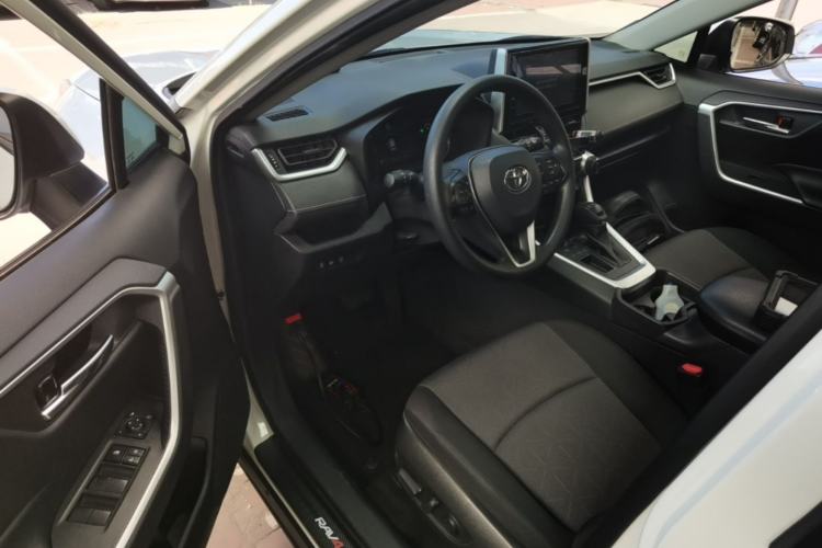 Used Toyota RAV4 2020 2.0L CVT Two-Wheel Drive Fashion Edition Driver Seat