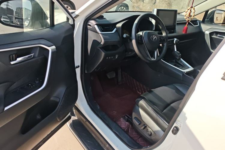 Used Toyota RAV4 2020 Dual-Engine 2.5L E-CVT Two-Wheel Drive Elite Edition Driver Seat