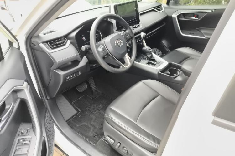 Used Toyota RAV4 2020 2.0L CVT Two-Wheel Drive Fashion Edition Driver Seat