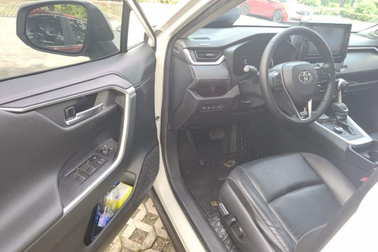 Used Toyota RAV4 2020 2.0L CVT Four-Wheel Drive Prestige Edition Driver Seat