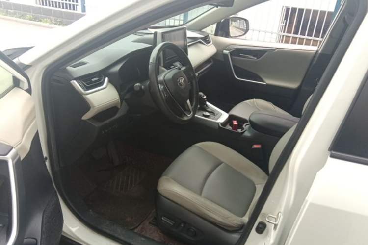 Used Toyota RAV4 2020 Dual-Motor 2.5L E-CVT Four-Wheel Drive Flagship Edition Driver Seat