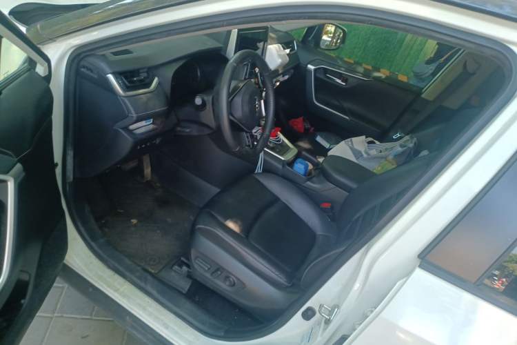 Used Toyota RAV4 2020 Dual-Motor 2.5L E-CVT Four-Wheel Drive Flagship Edition Driver Seat