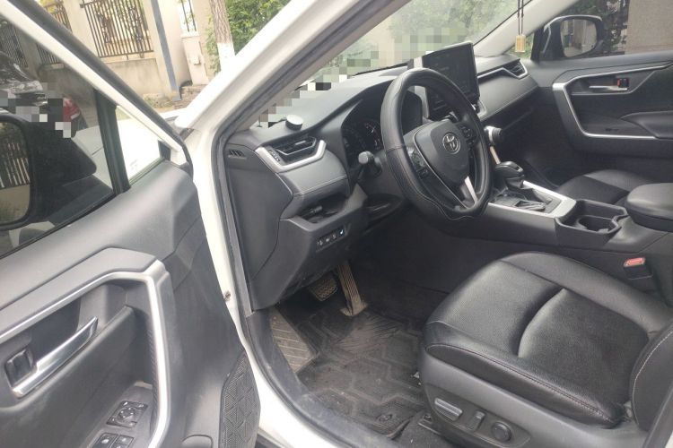 Used Toyota RAV4 2020 2.0L CVT Two-Wheel Drive Fashion Edition Driver Seat