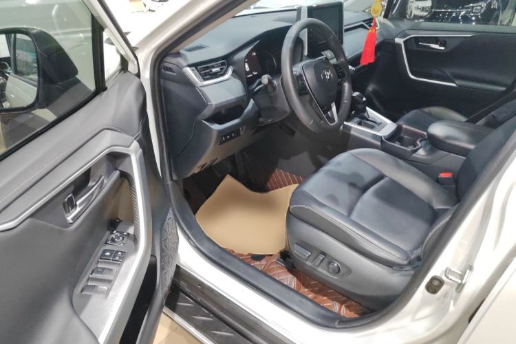 Used Toyota RAV4 2020 2.0L CVT Two-Wheel Drive Fashion PLUS Edition Driver Seat