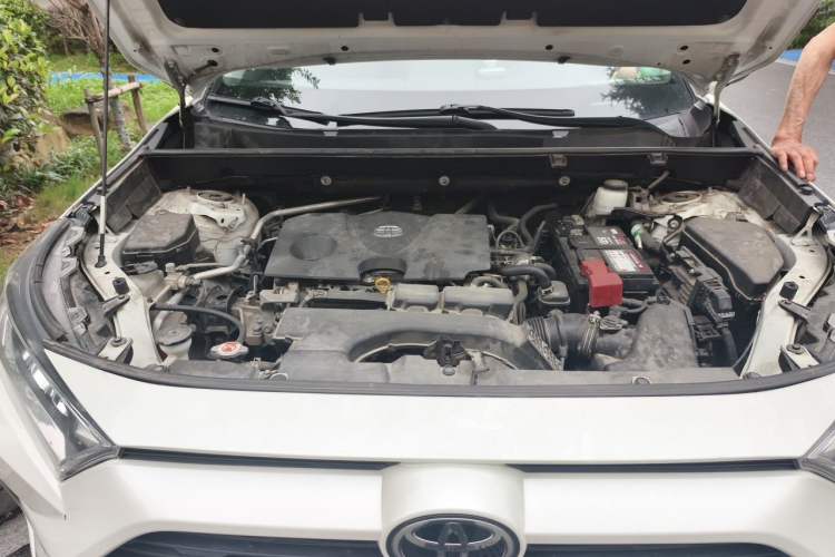 Used Toyota RAV4 2020 2.0L CVT Two-Wheel Drive Fashion PLUS Edition Engine Bay