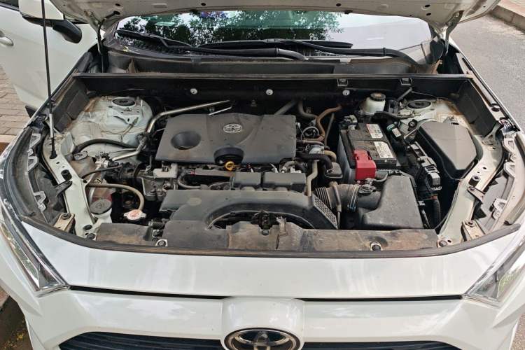 Used Toyota RAV4 2020 2.0L CVT Two-Wheel Drive Fashion Edition Engine Bay