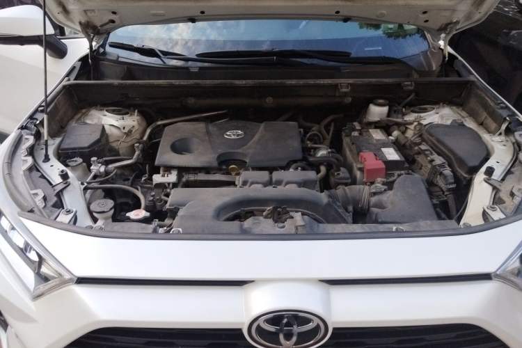 Used Toyota RAV4 2020 2.0L CVT 4x4 Style PLUS Edition Engine Bay