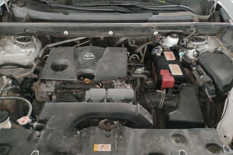 Used Toyota RAV4 2020 2.0L CVT Two-Wheel Drive Fashion Edition Engine Bay
