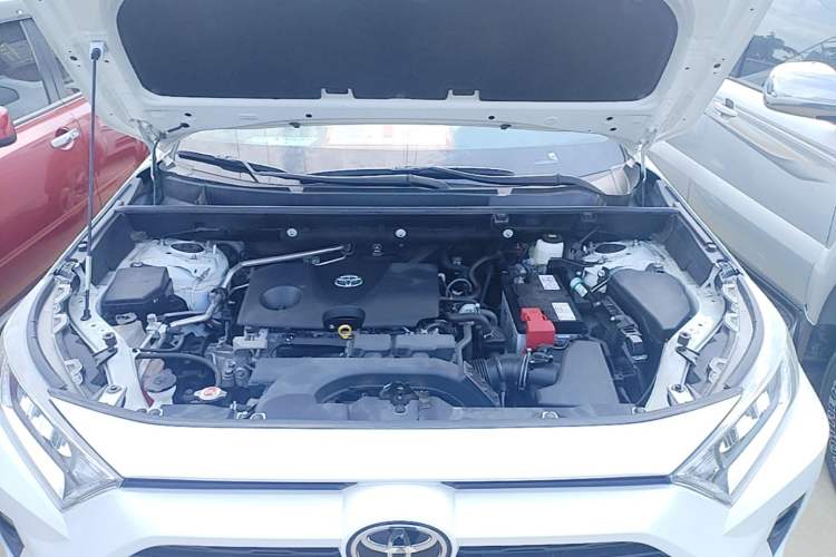Used Toyota RAV4 2020 2.0L CVT Two-Wheel Drive Fashion PLUS Edition Engine Bay
