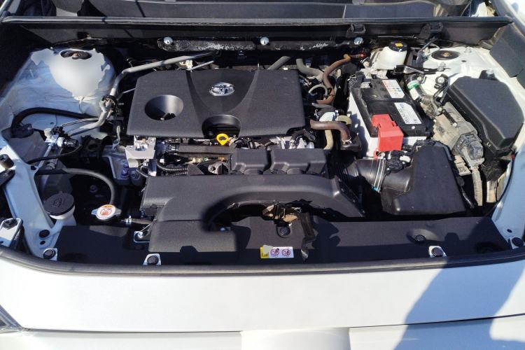 Used Toyota RAV4 2020 2.0L CVT Two-Wheel Drive Fashion Edition Engine Bay