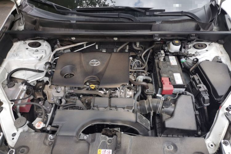 Used Toyota RAV4 2020 2.0L CVT Two-Wheel Drive Fashion Edition Engine Bay