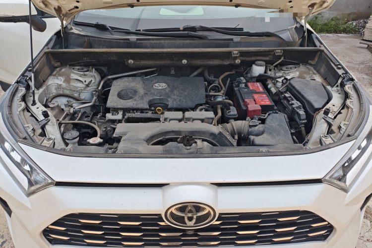 Used Toyota RAV4 2020 2.0L CVT Two-Wheel Drive Fashion Edition Engine Bay