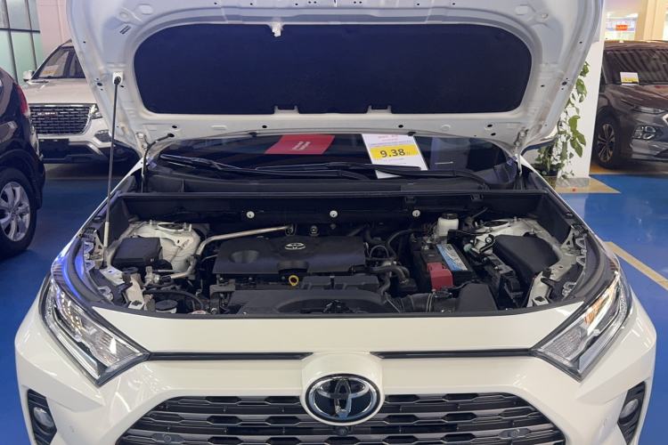Used Toyota RAV4 2020 2.0L CVT Two-Wheel Drive Prestige Edition Engine Bay