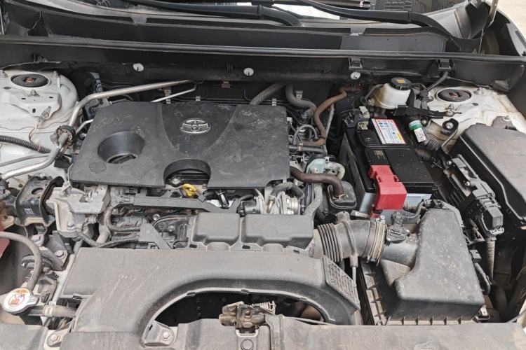 Used Toyota RAV4 2020 2.0L CVT Two-Wheel Drive Fashion Edition Engine Bay