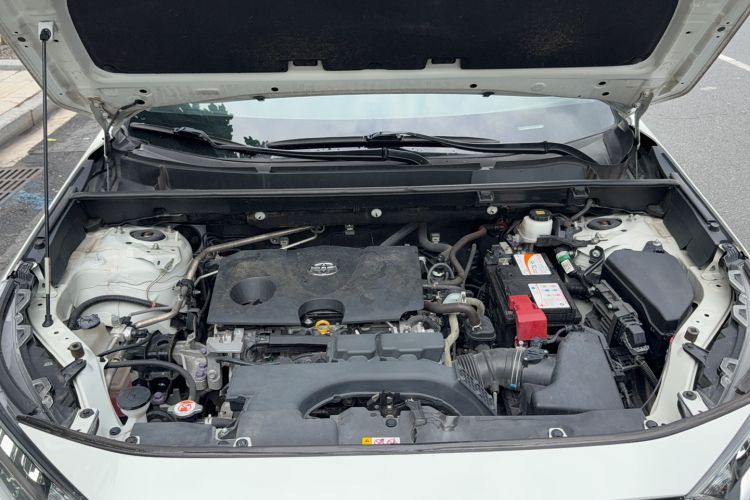 Used Toyota RAV4 2020 2.0L CVT 4x4 Trend Edition Engine Bay