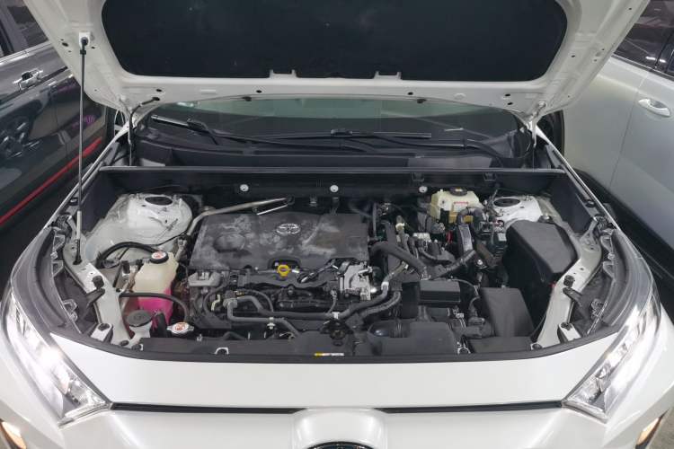 Used Toyota RAV4 2020 Dual-Engine 2.5L E-CVT Two-Wheel Drive Elite Edition Engine Bay