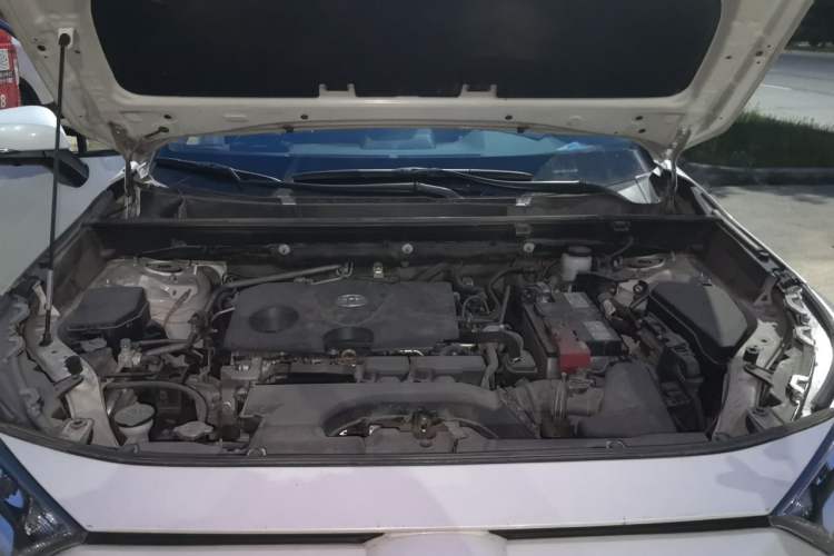 Used Toyota RAV4 2020 2.0L CVT Two-Wheel Drive Fashion PLUS Edition Engine Bay