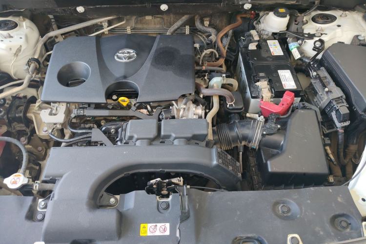 Used Toyota RAV4 2020 2.0L CVT Two-Wheel Drive Fashion PLUS Edition Engine Bay