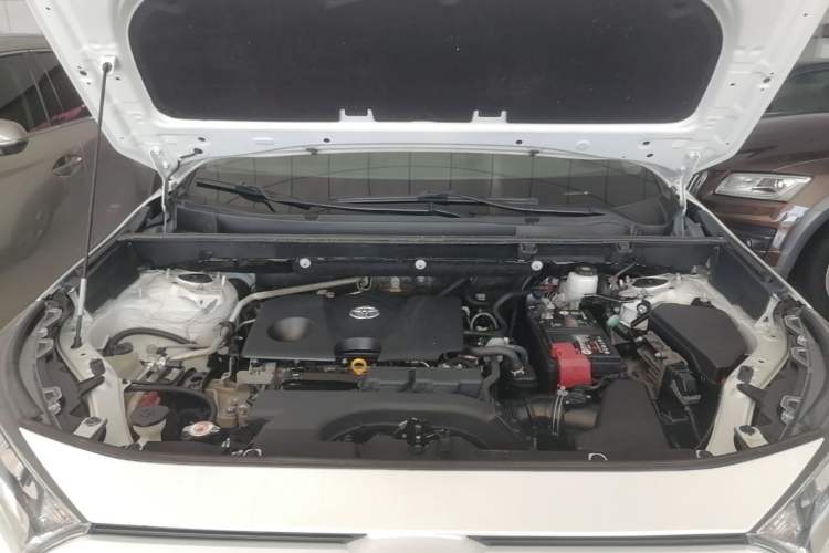 Used Toyota RAV4 2020 2.0L CVT 4x4 Trend Edition Engine Bay