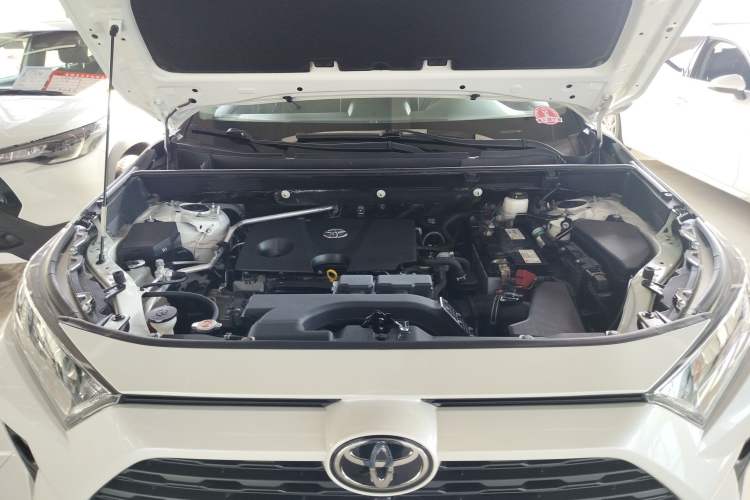 Used Toyota RAV4 2020 2.0L CVT Two-Wheel Drive Fashion PLUS Edition Engine Bay