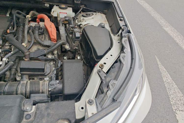 Used Toyota RAV4 2020 Dual-Engine 2.5L E-CVT 4x4 Elite PLUS Edition Engine Bay Left