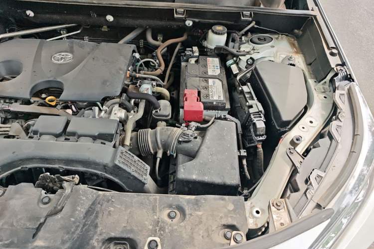 Used Toyota RAV4 2020 2.0L CVT Two-Wheel Drive Fashion Edition Engine Bay Left