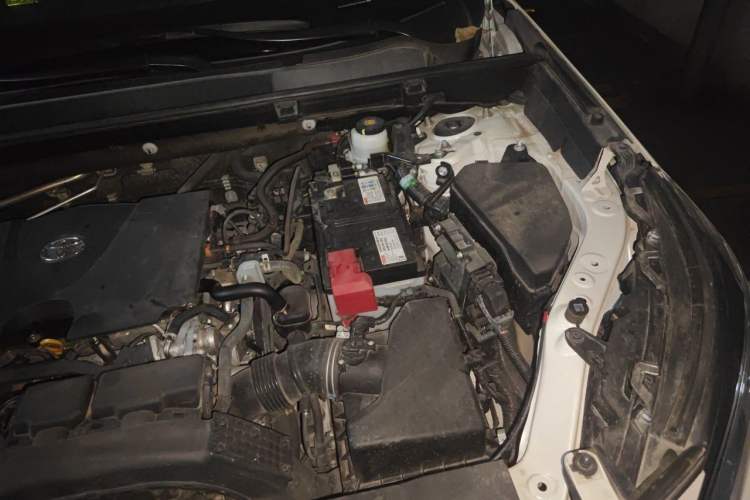 Used Toyota RAV4 2020 2.0L CVT 4x4 Trend Edition Engine Bay Left