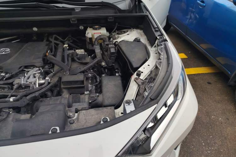 Used Toyota RAV4 2020 Dual-Engine 2.5L E-CVT Two-Wheel Drive Elite Edition Engine Bay Left
