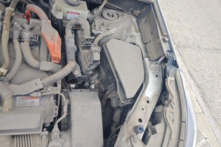 Used Toyota RAV4 2020 Dual-Engine 2.5L E-CVT 4x4 Elite PLUS Edition Engine Bay Left