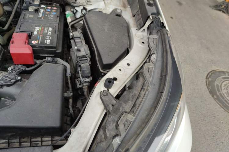 Used Toyota RAV4 2020 2.0L CVT Two-Wheel Drive Fashion Edition Engine Bay Left