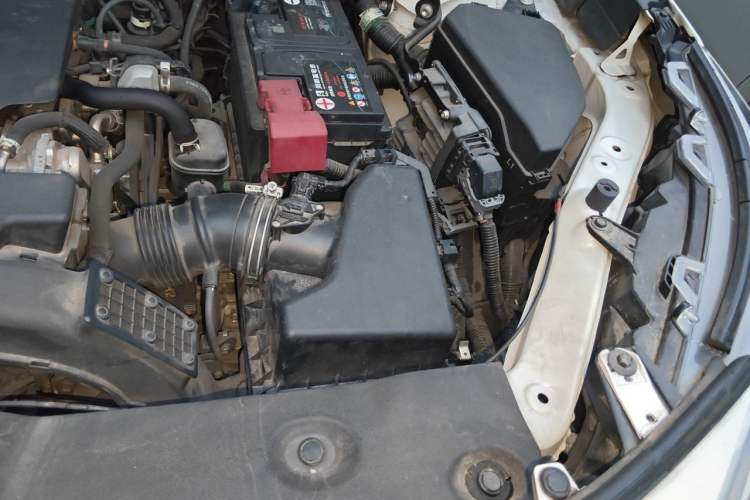 Used Toyota RAV4 2020 2.0L CVT Two-Wheel Drive Fashion Edition Engine Bay Left