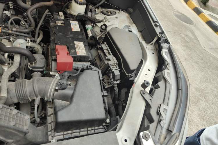 Used Toyota RAV4 2020 2.0L CVT Two-Wheel Drive Fashion PLUS Edition Engine Bay Left
