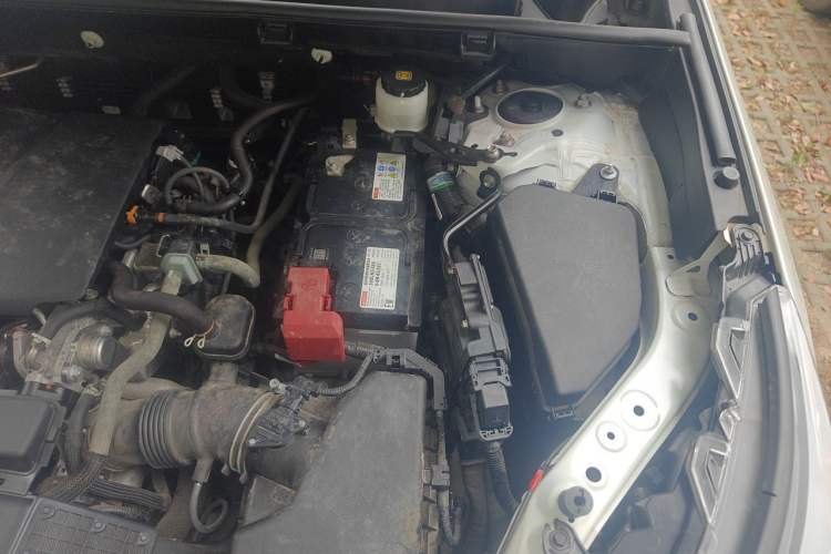 Used Toyota RAV4 2020 2.0L CVT 4x4 Style PLUS Edition Engine Bay Left