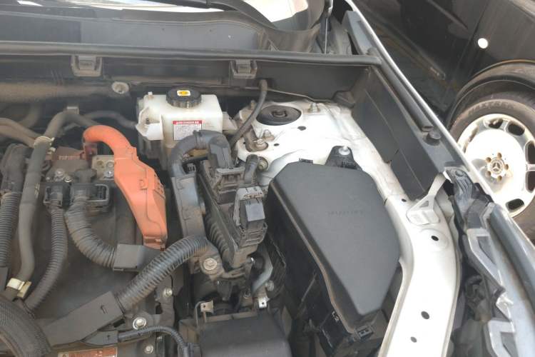 Used Toyota RAV4 2020 Dual-Engine 2.5L E-CVT Four-Wheel Drive Elite Edition Engine Bay Left