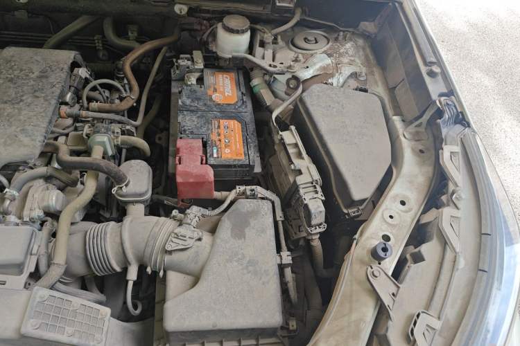 Used Toyota RAV4 2020 2.0L CVT Two-Wheel Drive Fashion Edition Engine Bay Left