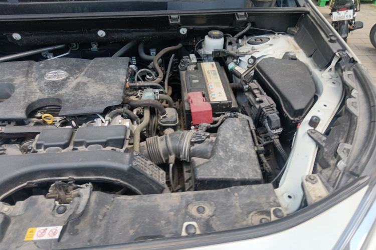 Used Toyota RAV4 2020 2.0L CVT Two-Wheel Drive Fashion Edition Engine Bay Left
