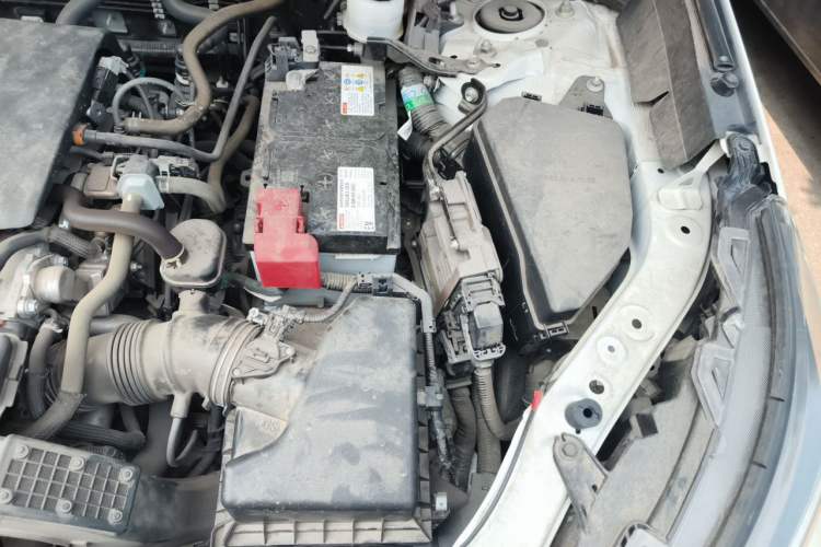 Used Toyota RAV4 2020 2.0L CVT Two-Wheel Drive Fashion Edition Engine Bay Left