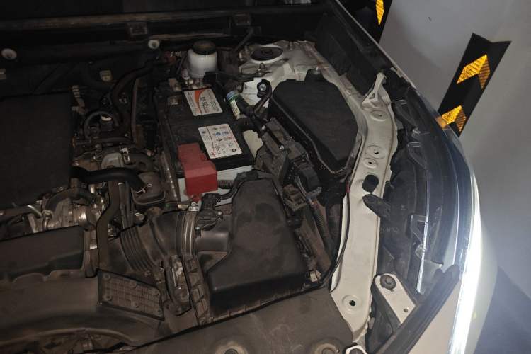 Used Toyota RAV4 2020 2.0L CVT Two-Wheel Drive Fashion Edition Engine Bay Left