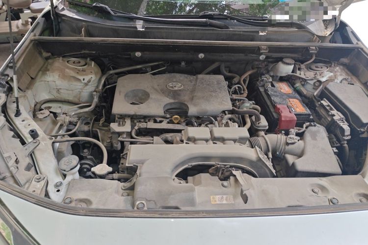Used Toyota RAV4 2020 2.0L CVT Two-Wheel Drive Fashion Edition Engine Bay