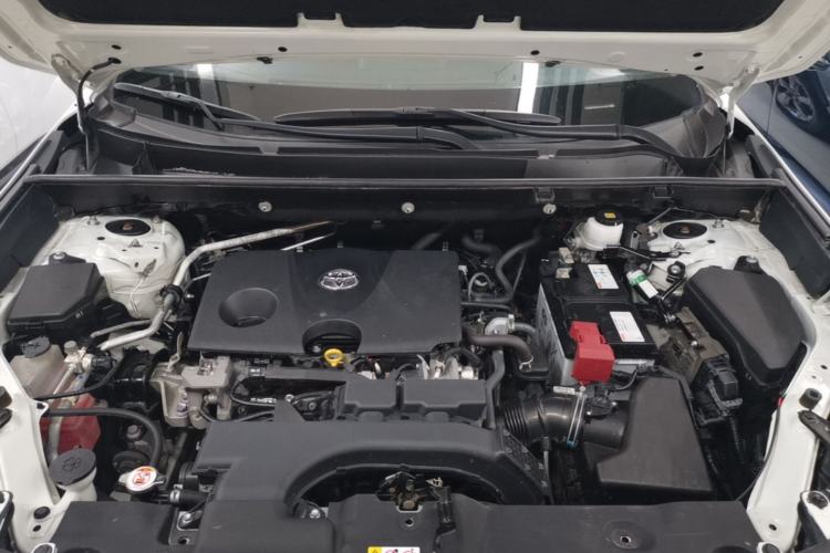 Used Toyota RAV4 2020 2.0L CVT Two-Wheel Drive Fashion PLUS Edition Engine Bay
