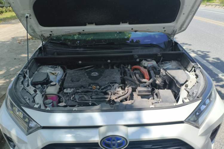 Used Toyota RAV4 2020 Dual-Engine 2.5L E-CVT 4x4 Elite PLUS Edition Engine Bay