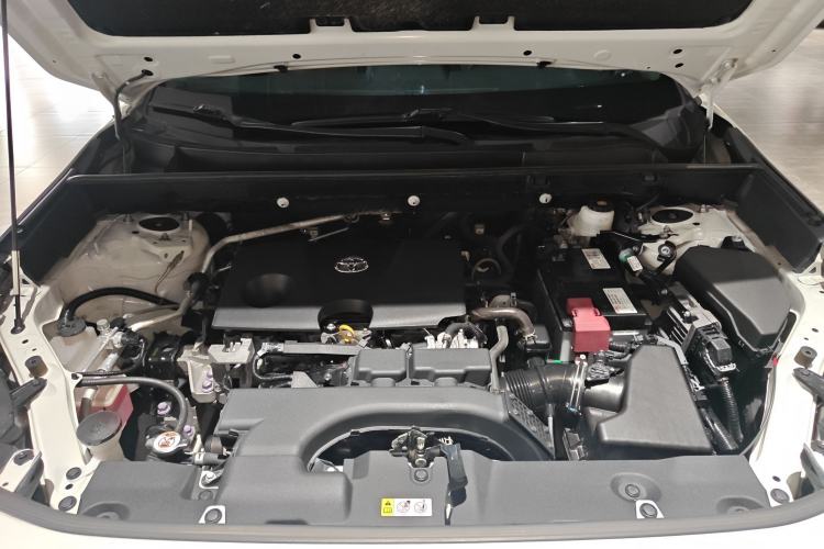 Used Toyota RAV4 2020 2.0L CVT Two-Wheel Drive Fashion Edition Engine Bay
